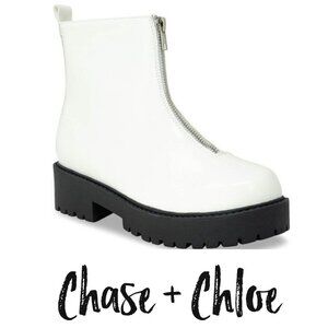 NWOB (Fits 8) Chase & Chloe White Madigan Boot